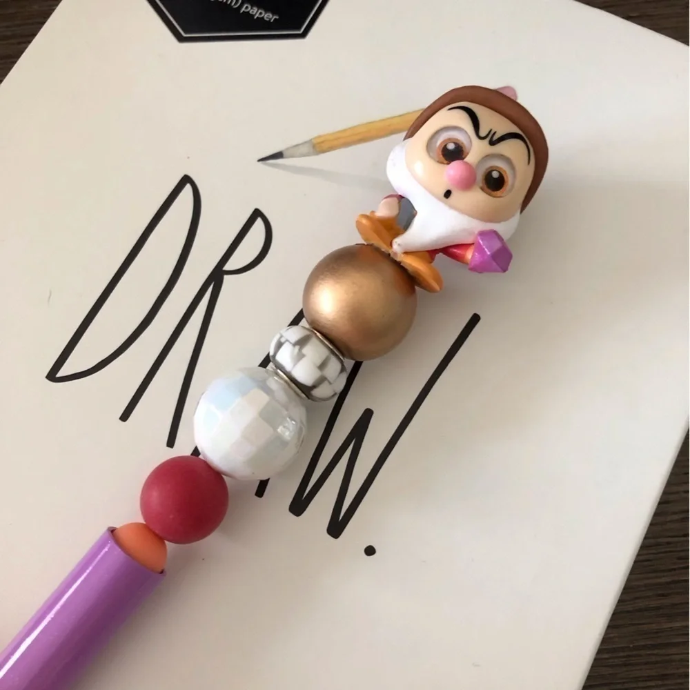 Disney Doorables: Snow White & the Seven Dwarfs: Grumpy handmade beaded pen